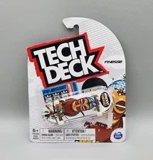 Tech Deck Skateboard Finesse Owl White Fingerboard Spin Masters Mini Skateboard
