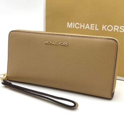 ★MMK★Jet Set Travel Continental★Camel/Luggage MICHAEL KORS JET SET LARGE TRAVEL CONTINENTAL LEATHER WALLET