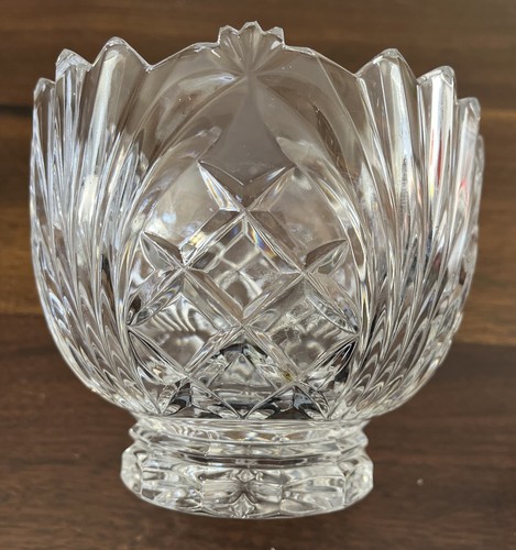 Vintage Crystal Cut Glass Scalloped 5 1/4" Bowl w/ Star, Fan, & Crosshatch Desig - Picture 6 of 6