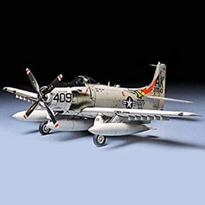 Tamiya Masterpiece Series No 58 US Navy Douglas A 1H Skyrader Plastic Mode New 