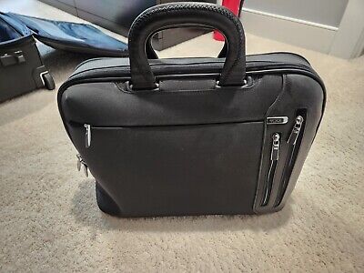 Tumi Arrivé Narita Slim Brief | eBay Tumi Arrivé Narita Slim Brief | eBay