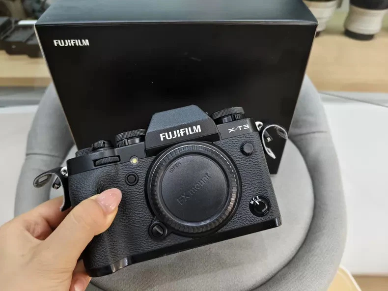 Фотоаппараты цифровые Fujifilm X T3 беззеркальные со сменным