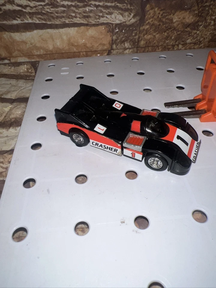 GoBots CRASHER Porsche Tonka Original Vintage 1983 /Nice Paint & Spoons Forklift - Image 2 of 4
