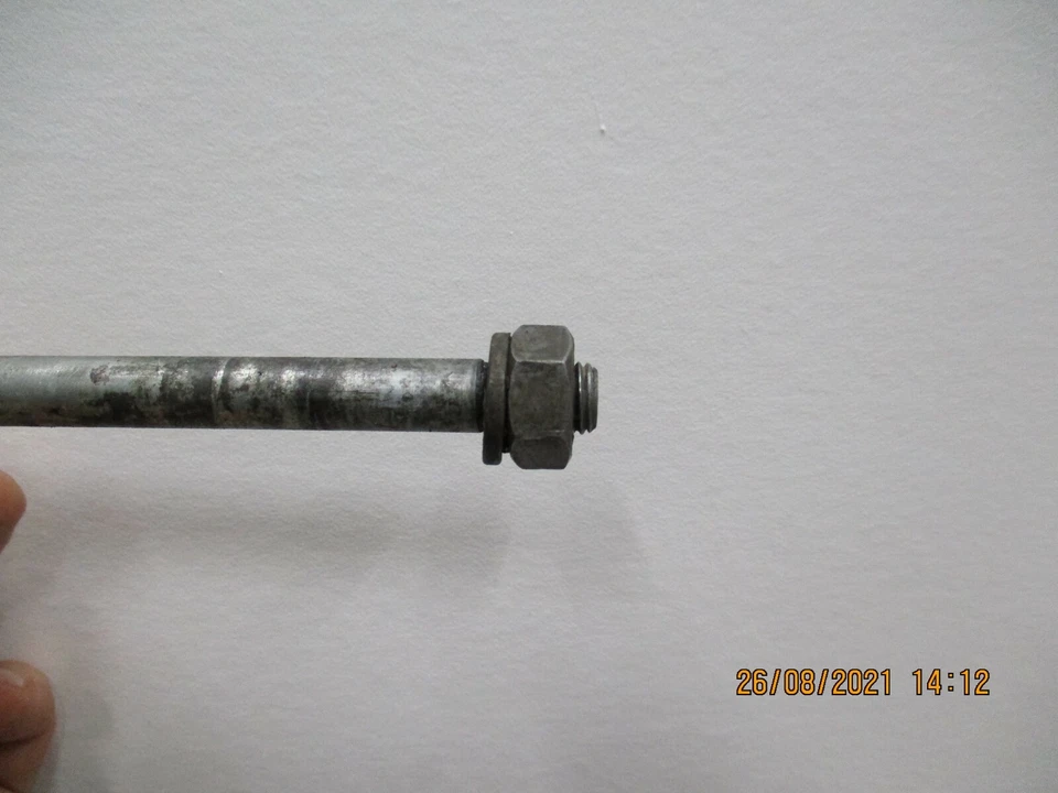 Eje delantero 41068-1359 1974 74 Kawasaki G5 G 5 100  Foto 2 de 3