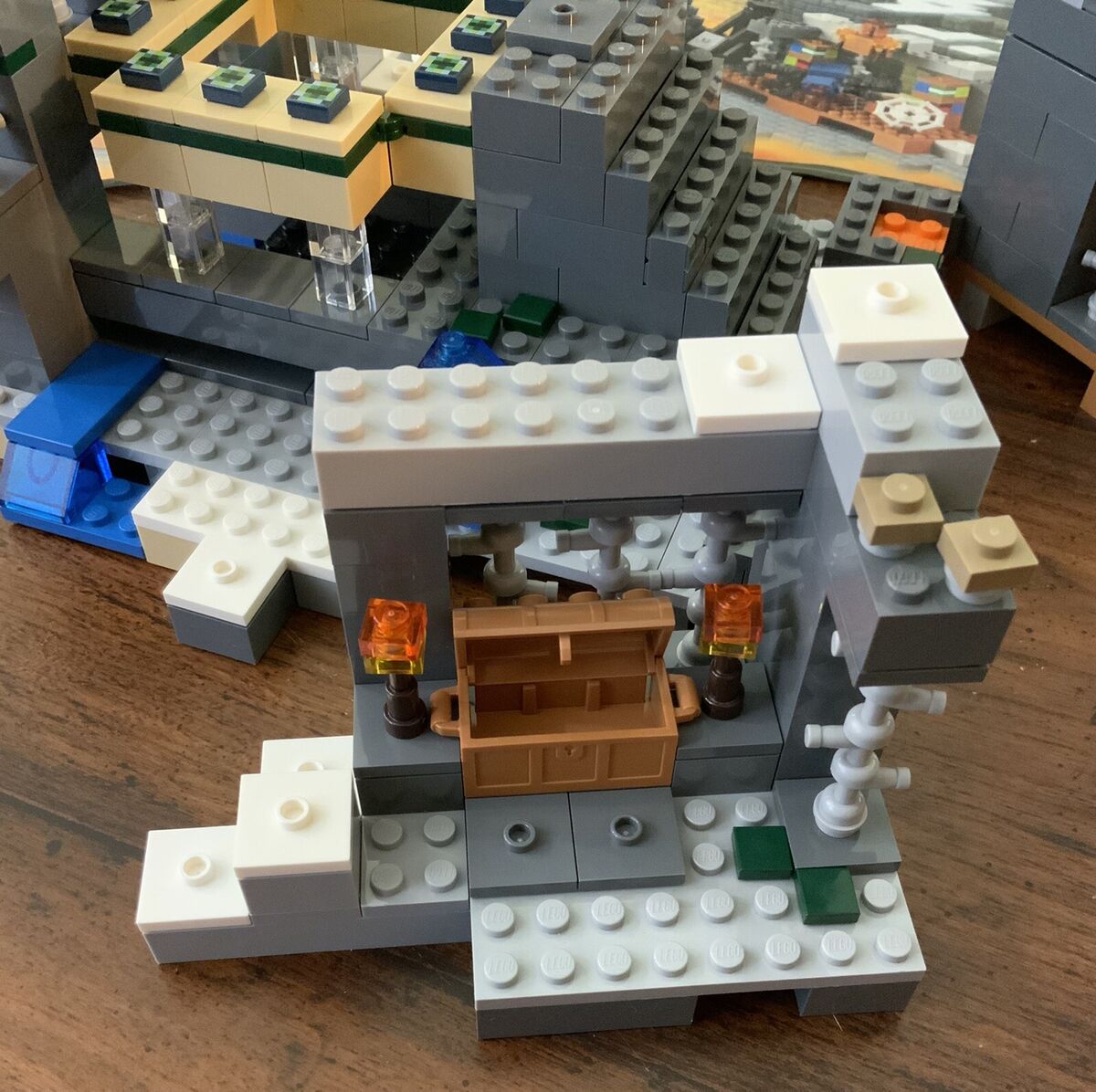 LEGO Minecraft The End Portal 21124 