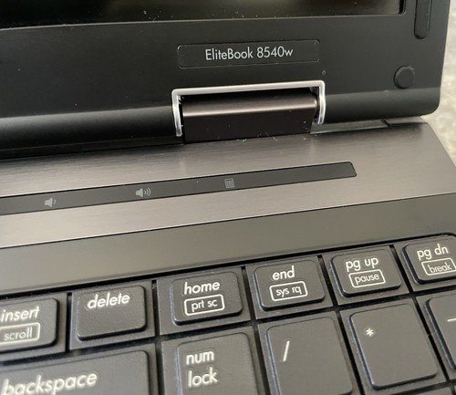 HP ELITEBOOK 8540w I7 Q820 2.8 GHz, NO HDD NO RAM - Picture 5 of 6