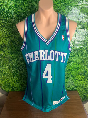1994-95 Charlotte Hornets Basketball #4 Darrin Hancock Game