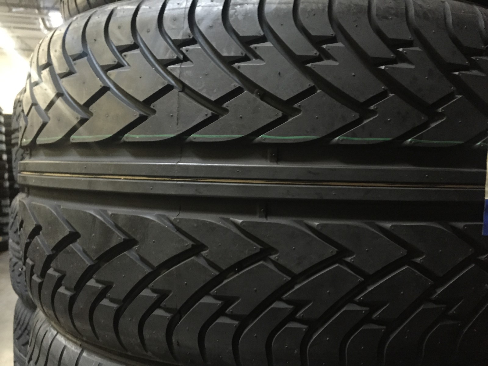 Dcenti D9000 295/25R22 97W Performance 4 New Tires 295 25 22 | eBay