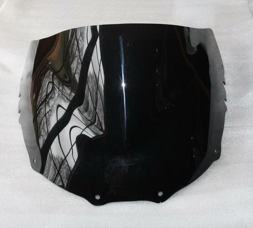 Saut de vent noir Yamaha TZR 250 pour réduire la fatigue