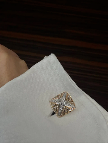 Elegant Star Pyramind Design In 10K Multi Tone Gold & 2.00CT Moissanite Cufflink - 第 3/6 張圖片