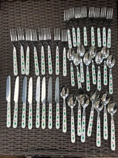 vtg Christmas tree pattern flatware stainless plastic 40 pcs service 8 Thailand