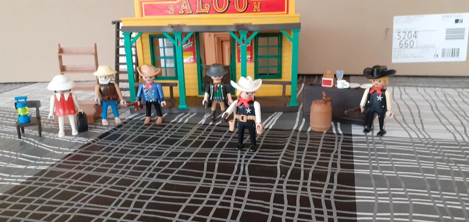 playmobil saloon complet 6 personnages et décor - Photo 2/4