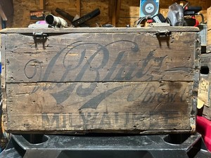 Antique 1910 era Val Blatz Brewing Pre Prohibition Large Wood Crate 2 Doz Rare!
