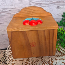 Vntg. Berries Junilee Cherry Wood Receipe Box, Cherry Kitchen Decor, Cherries