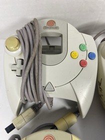 4 Untested Sega Dreamcast Controllers - Blemished/Yellowed 3 OEM 1 MAD CATZ