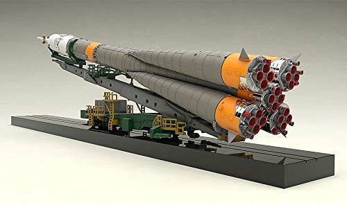 Good Smile Company Plastic Model Soyuz Rocket Carrier Train AUG179059 - Picture 3 of 9