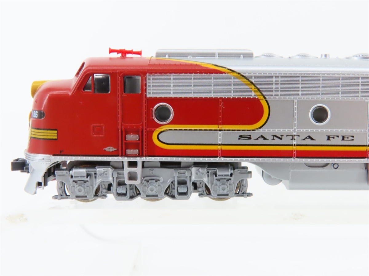 ［ジャンク］鉄道模型　HOゲージ　ディーゼル車Santa Fe 動力車1車他 ジャンク］鉄道模型 HOゲージ ディーゼル車Santa Fe 動力車1車他