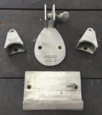 Anchor Chock Mount Set Vintage Perko 933