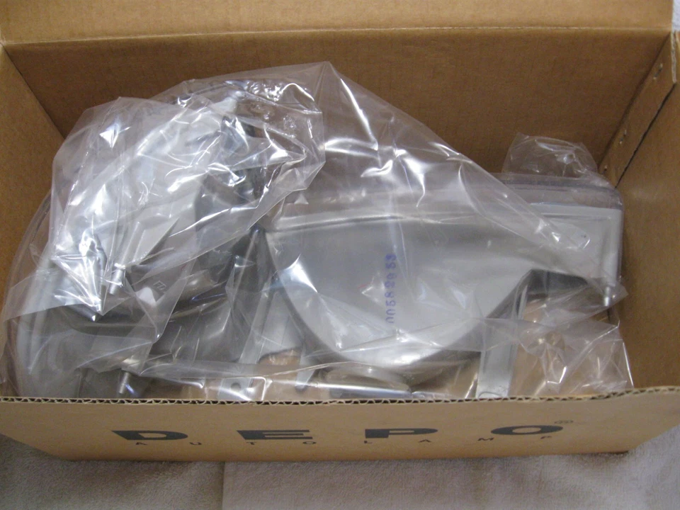 Ford Explorer-MERCURY Mountaineer 1996-97/01 Sidemarker Light diestro ~ 4x2 ~ AWD ~ 2 puertas ~ 4 puertas Foto 3 de 4