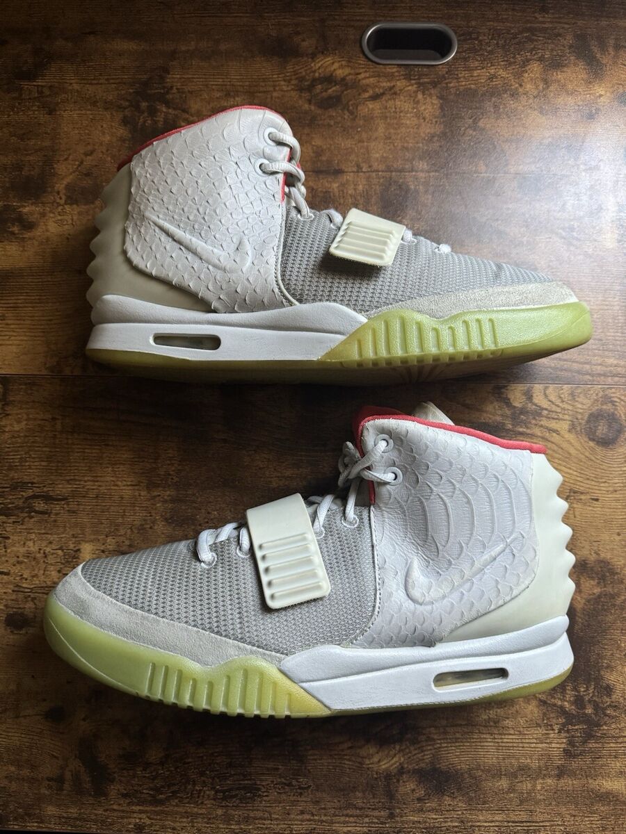 Size 11 - Nike Air Yeezy 2 NRG Pure Platinum Solar Red Size 11 - Nike Air Yeezy 2 NRG Pure Platinum Solar Red