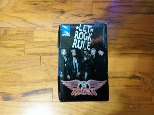 NEWRAY~AEROSMITH~LET ROCK RULE~1:43 SCALE DIECAST~KENWORTH~PETERBILT~TOUR HAULER - Picture 3 of 6