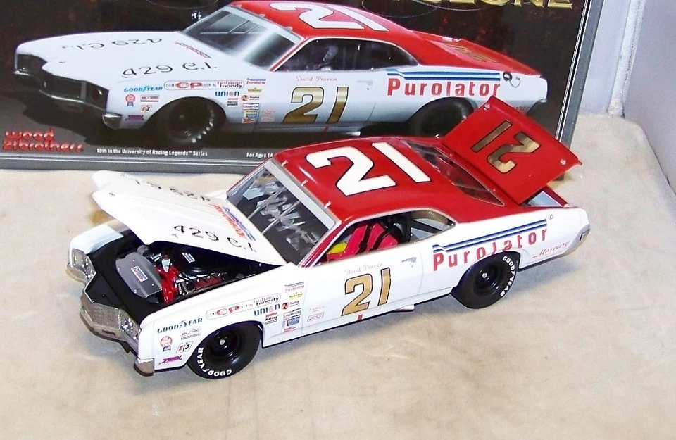 1:24 大学 1971 年 #21 PUROLATOR 水星自行车大卫·珍珠亲笔签名 全新带盒 — 第 4/4 张图片