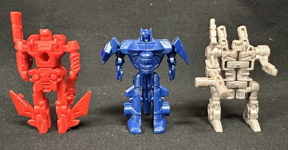 Transformers Prime Arms Micron Cosmotector Shield & Dark Matter Caliber Sword - Image 2 of 4