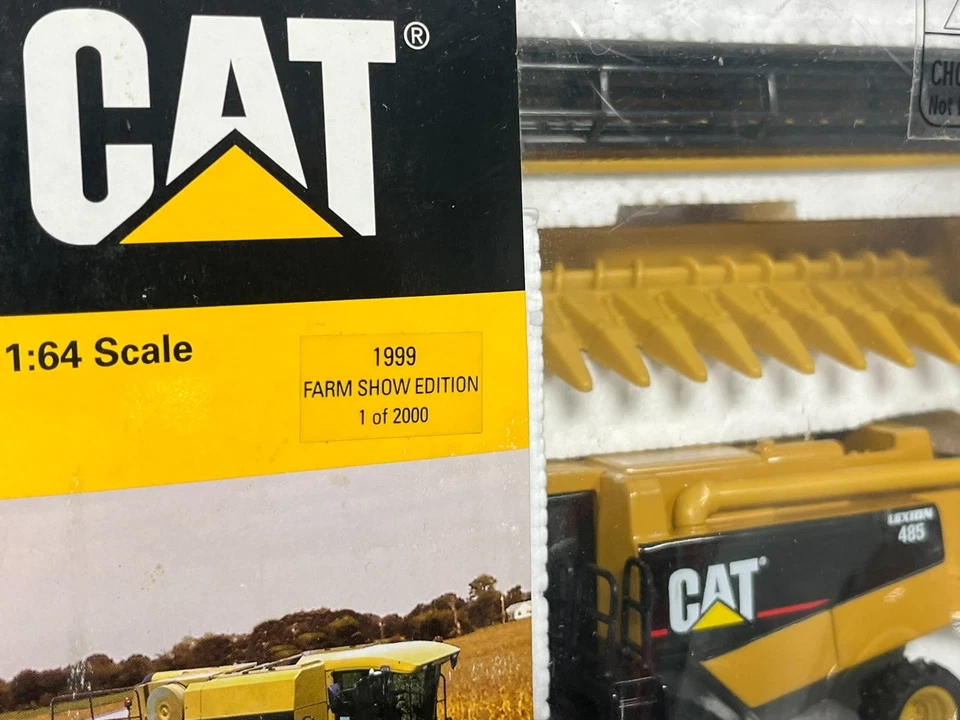 Caterpillar LEXION 485 Combine Corn Grain Heads FARM SHOW 1:64 1 of 2000 Norscot - Image 3 of 4