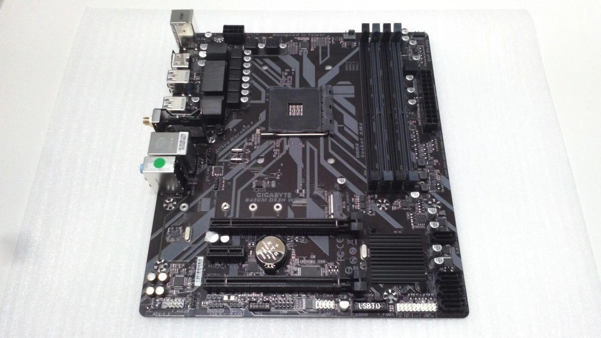 Gigabyte B450M DS3H WiFi AMD AM4 microATX Motherboard - Micro Center