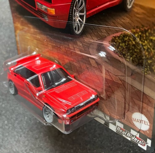 Hot Wheels Lancia Delta HF Integrale 117 Boulevard 1:64 coche modelo juguete embalaje original - Imagen 17 de 18