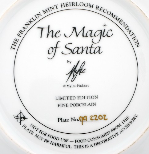Lovely Franklin Mint Christmas Plate ~ The Magic of Santa - Picture 2 of 2