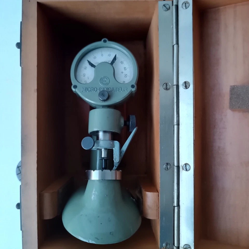 RELOJERO MICRÓMETRO DE BANCO USADO EBOSA SA GRENCHEN, CALIBRE DE ESFERA HECHO EN SUIZA Foto 2 de 4