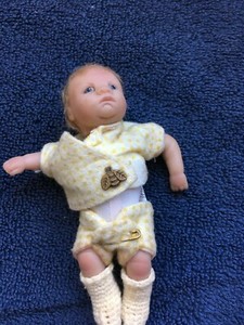 Busy-as-a-Bee-Ashton-Drake-Sweet-as-you-Please-Collection-5-034-Baby-Doll