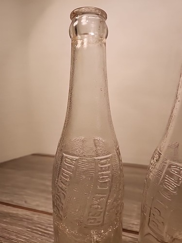 2 VINTAGE 1940s PEPSI COLA POP SODA BOTTLE EMBOSSED TEXTURE SWIRL WEAVE  - Picture 3 of 10