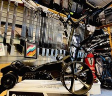 MOTOCADDY M7 REMOTE ELECTRIC GOLF TROLLEY UMBRELLA & DRINKS HOLDER! 24HR DELIVER