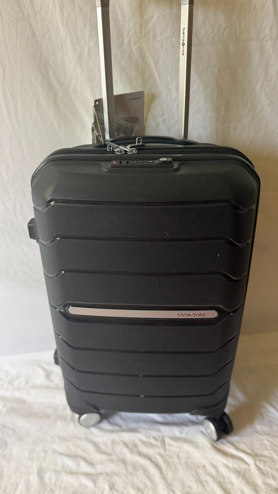 $440 New SAMSONITE Outline-Pro Carry on 21" Spinner Luggage Hardcase Black Tsa - Image 4 of 4