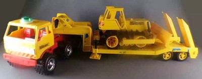 Miniature VOLVO FH16 750 4x2 et remorque porte engins surbaissée avec