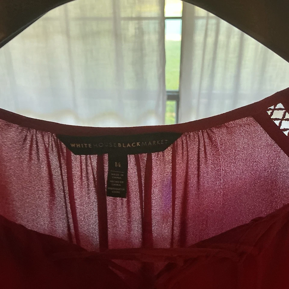 Blusa feminina White House Black Market tamanho 14 manga plissada borlas - Imagem 3 de 4