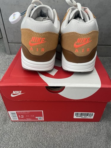 NIKE AIR MAX 1 ESS MENS TRAINERS SIZE UK 11 LIGHT BONE BLACK-FLAX - Picture 3 of 7