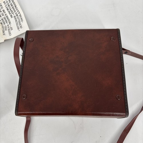 Tasco Model 219Z 10x50mm Wide Angle Fully Coated Zip Focus Binoculars & Case - Picture 14 of 16