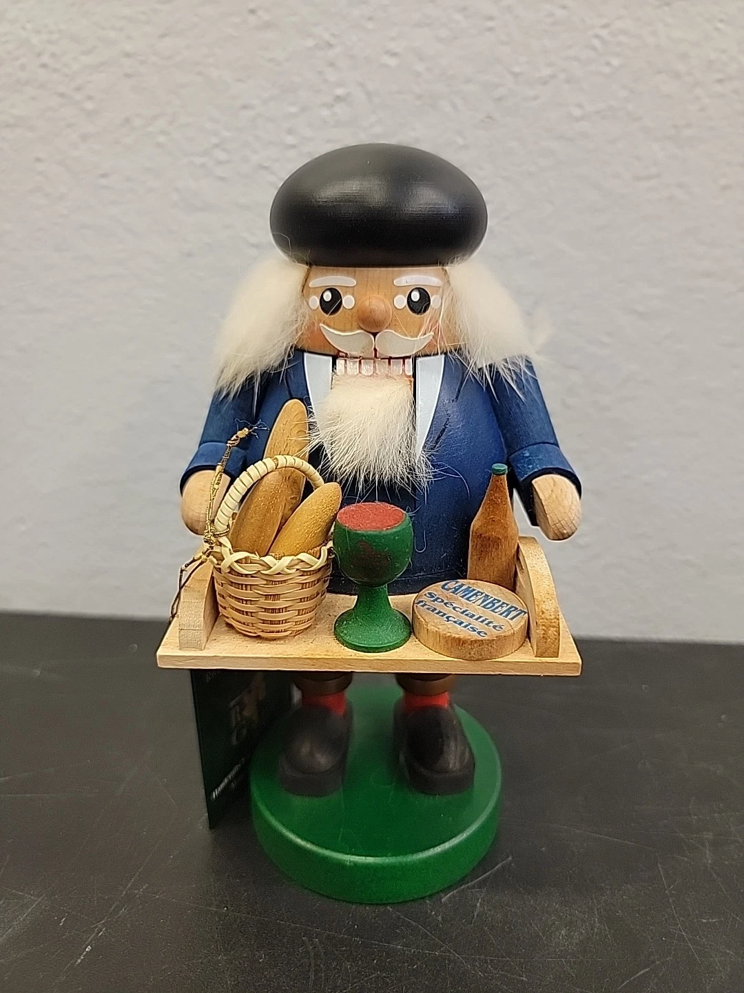 Wooden Nutcracker Richard Glasser Erzgebirgische Camenbert Frenchman