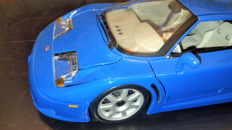 Bugatti Dauer  EB110 Maisto 1/18 no box - Immagine 4 di 4