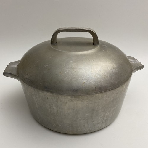 WAGNER WARE Sidney O Magnalite 4248 P Roaster Dutch Oven, 5 Qt Aluminum W/Trivet
