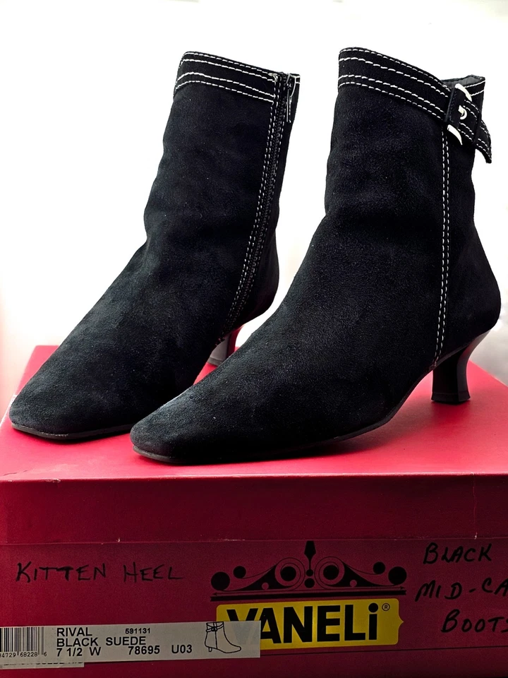 Vintage Vaneli Edgy Rivel Black Suede & Silver Side-Zip Kitten Heel Boots 7.5 W - Image 3 of 4