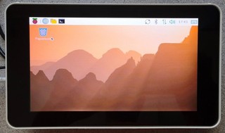 Raspberry Pi 3B 3B Plus 32GB SD 7" Display 800x460 Pixels Touch Case