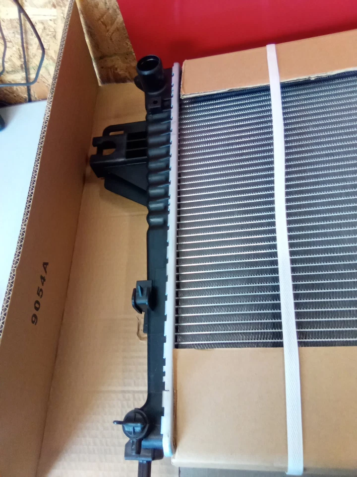 Silla Radiator 9054A, Free Shipping - Image 2 of 4