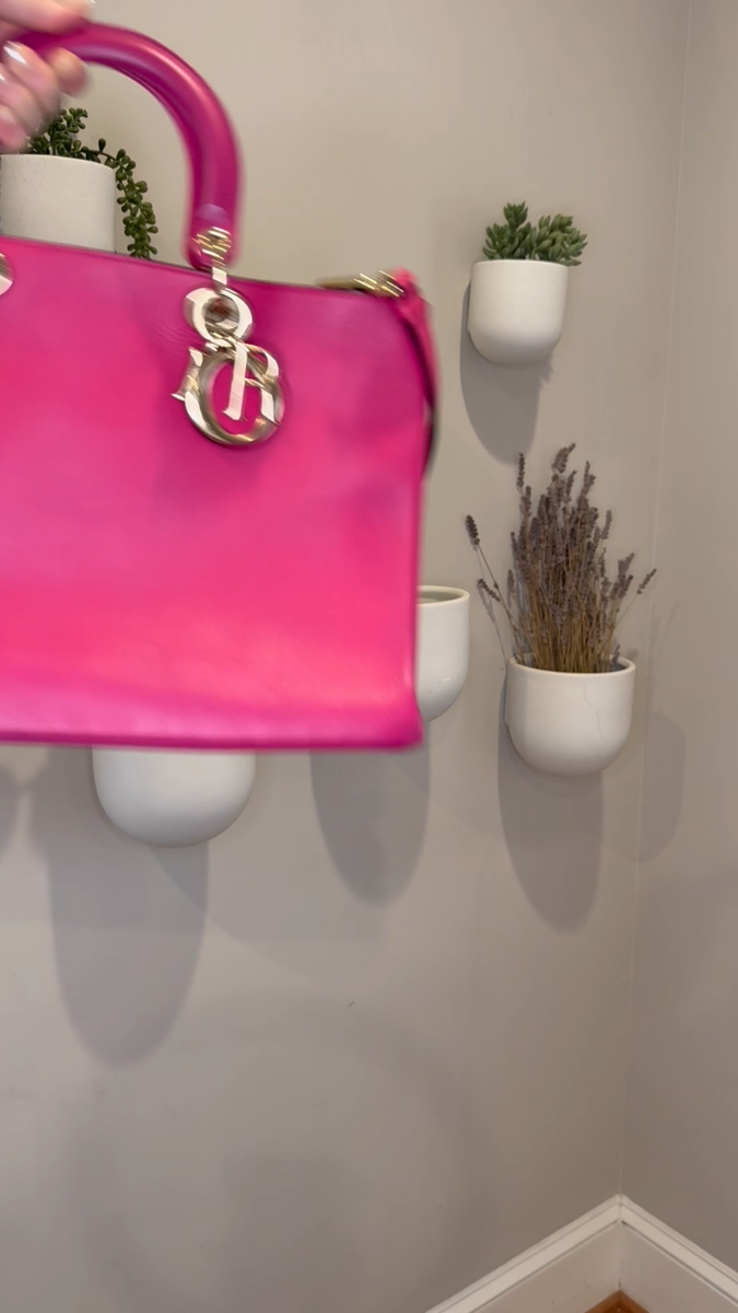 Christian Dior バーガンディ スエード 65cm 幅3cm d52 Christian Dior Diorissimo Large Magenta / Pink Leather Hand Bag