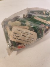 Prägepappe Tiere um 1950 Roßwein Bauernhof Flachfigur Hund Pfau Pferd Hahn OVP