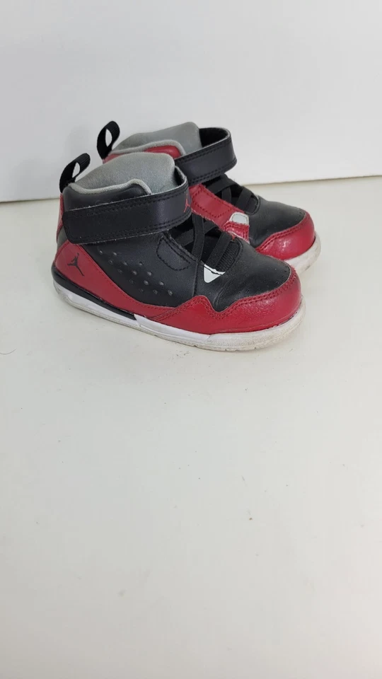 Jordan shoes 7c bred Flight Tradition BT Black Red Infant boys Girls - Image 4 of 4