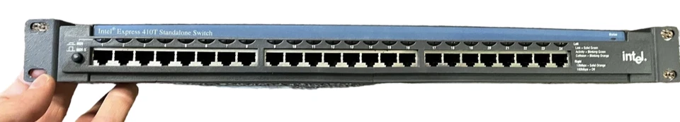 Intel ES410T24 Express 410T Stand Alone Switch 24 10/100 Ports - Image 3 of 4